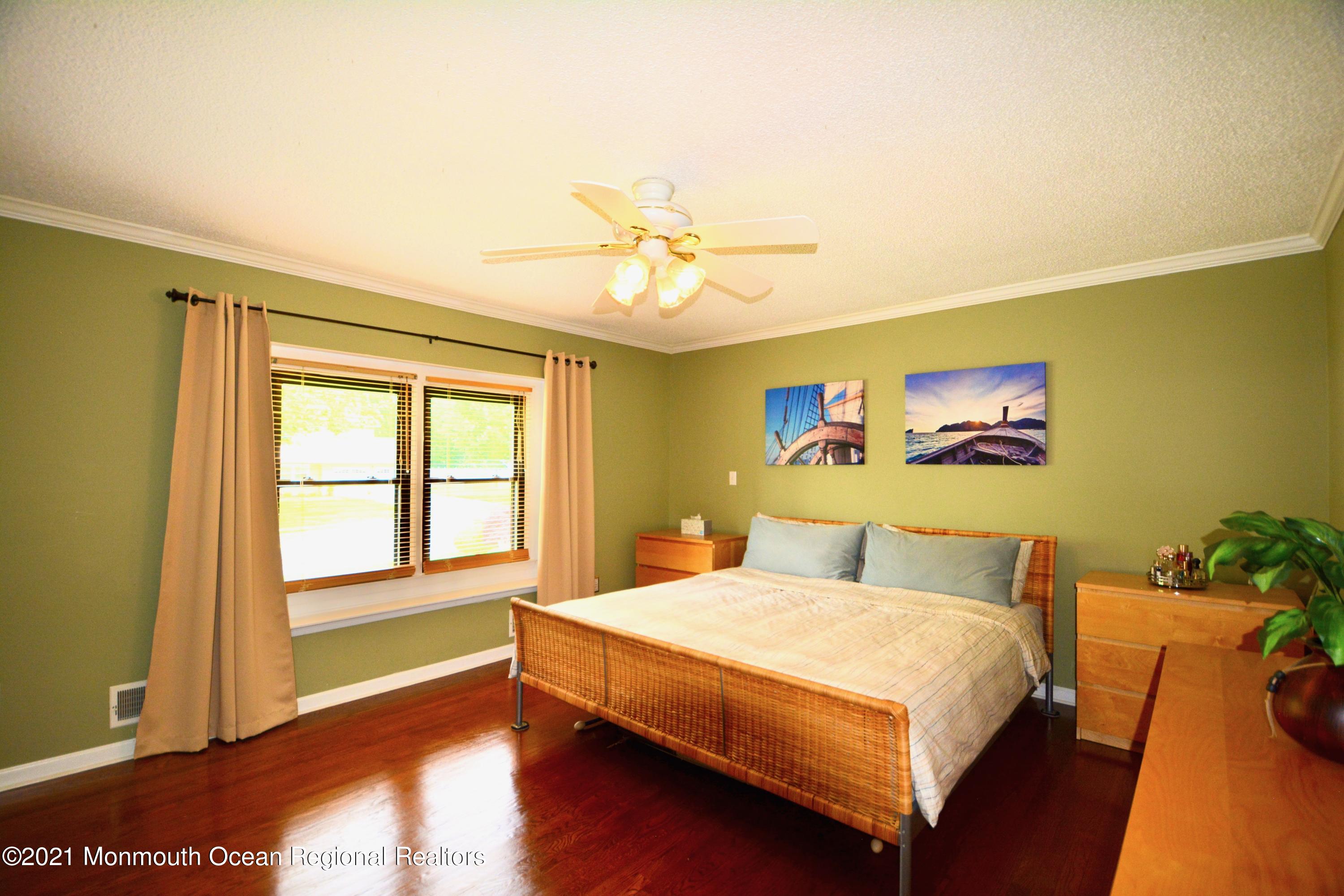 421 Union Hill Road Morganville, NJ 07751 - Photo 22 of 33 Master!