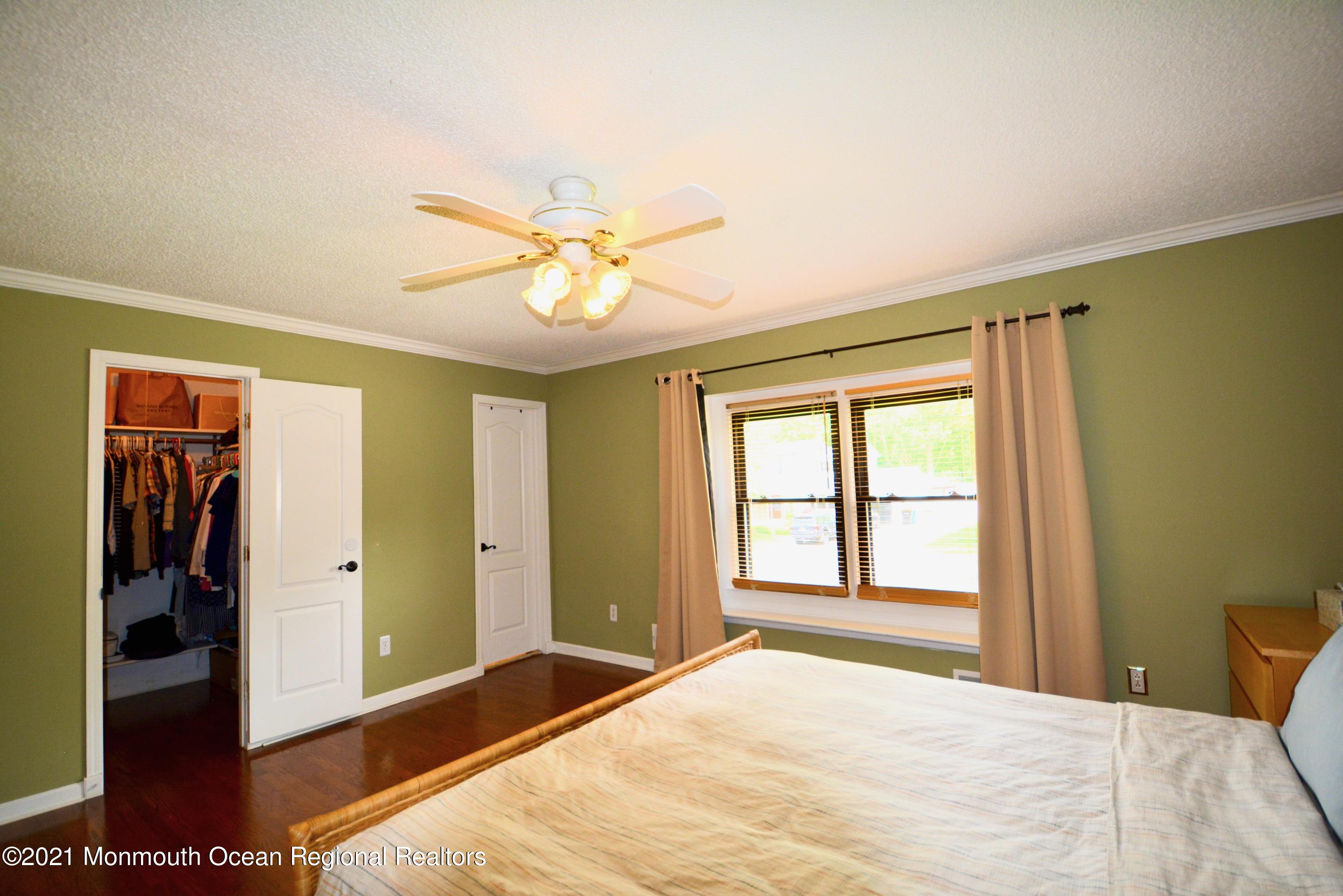 421 Union Hill Road Morganville, NJ 07751 - Photo 23 of 33 Walk-in Closet