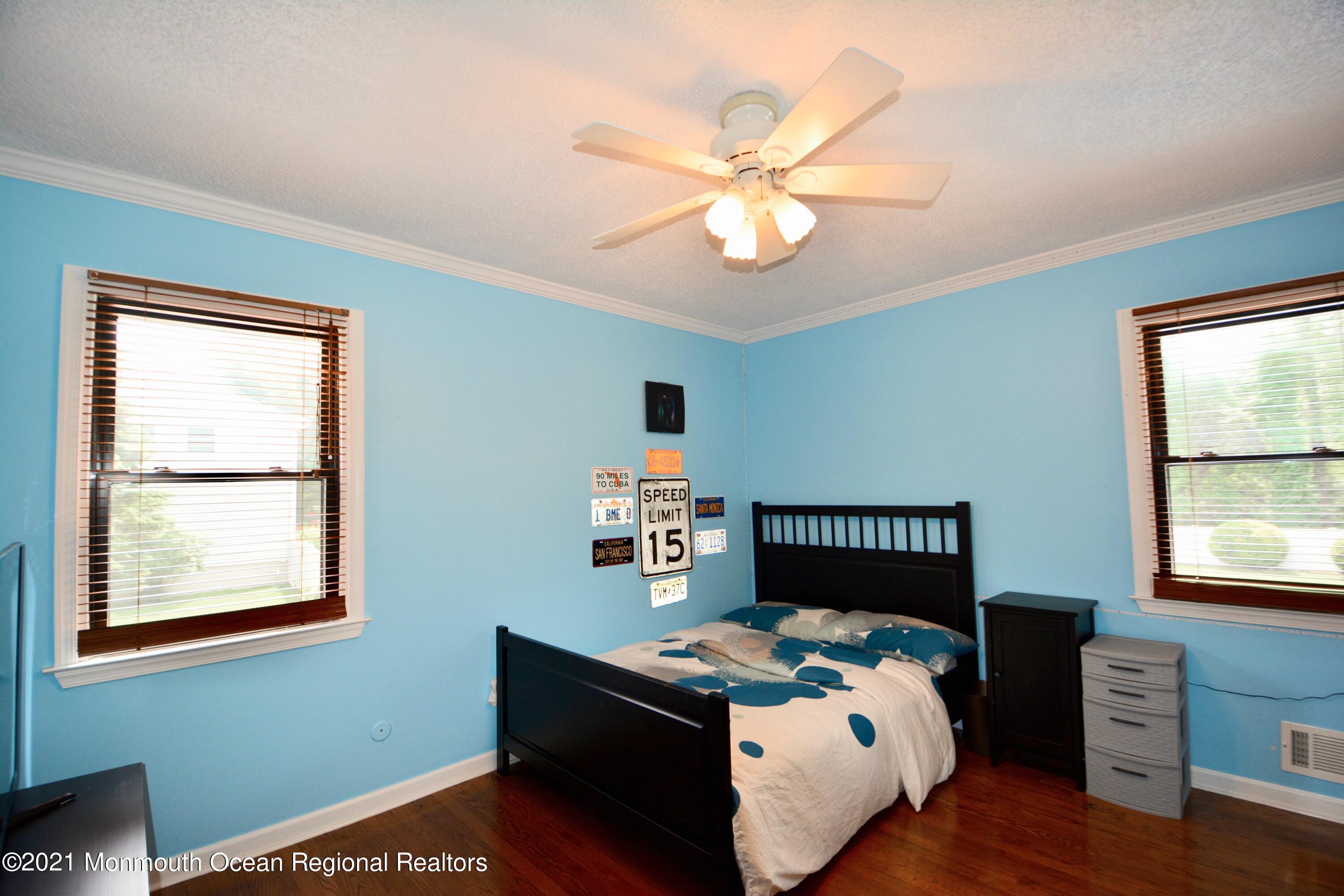 421 Union Hill Road Morganville, NJ 07751 - Photo 26 of 33 Hardwood Floors