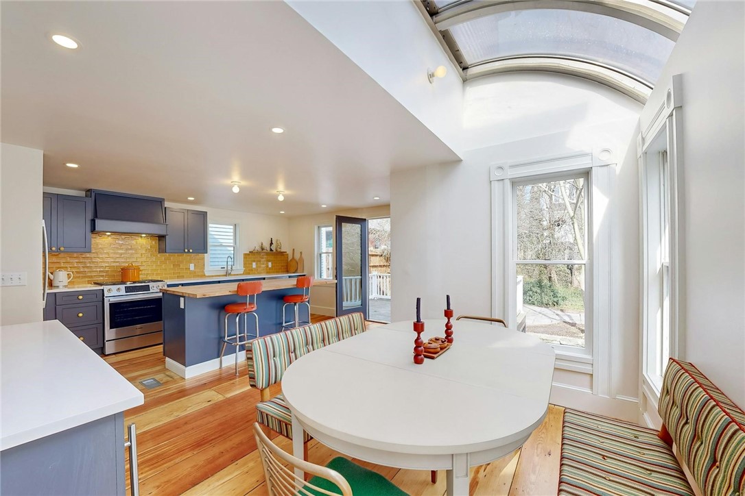 38 John Street Providence, RI 02906 - Photo 12 of 50