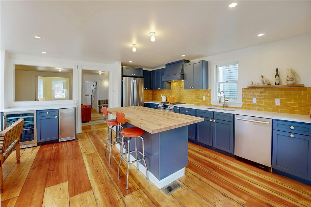 38 John Street Providence, RI 02906 - Photo 16 of 50