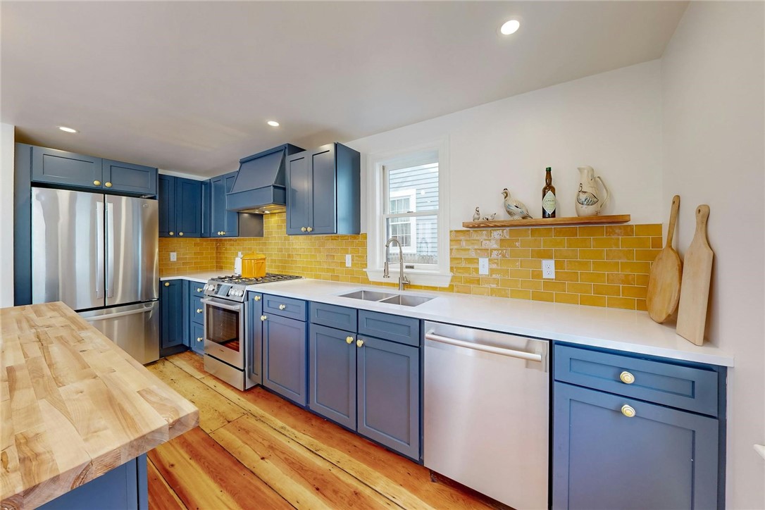38 John Street Providence, RI 02906 - Photo 17 of 50