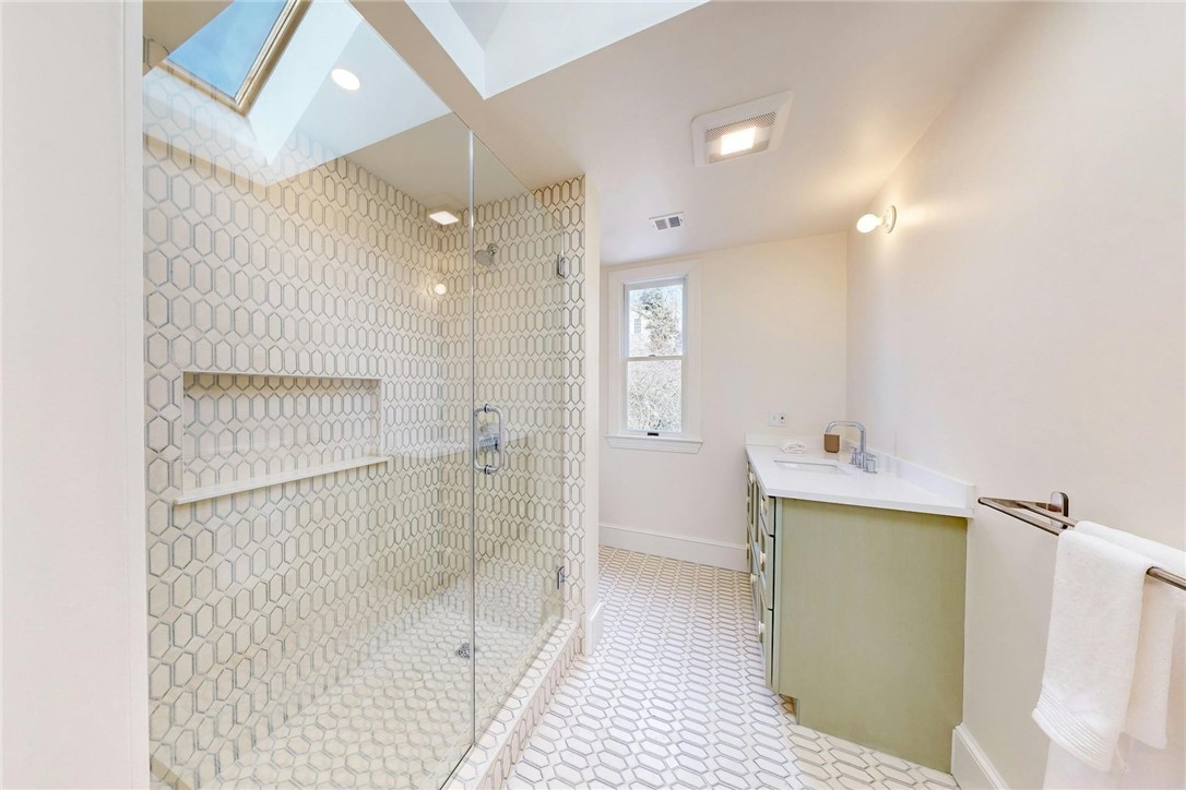 38 John Street Providence, RI 02906 - Photo 28 of 50