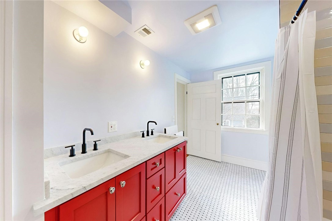 38 John Street Providence, RI 02906 - Photo 33 of 50