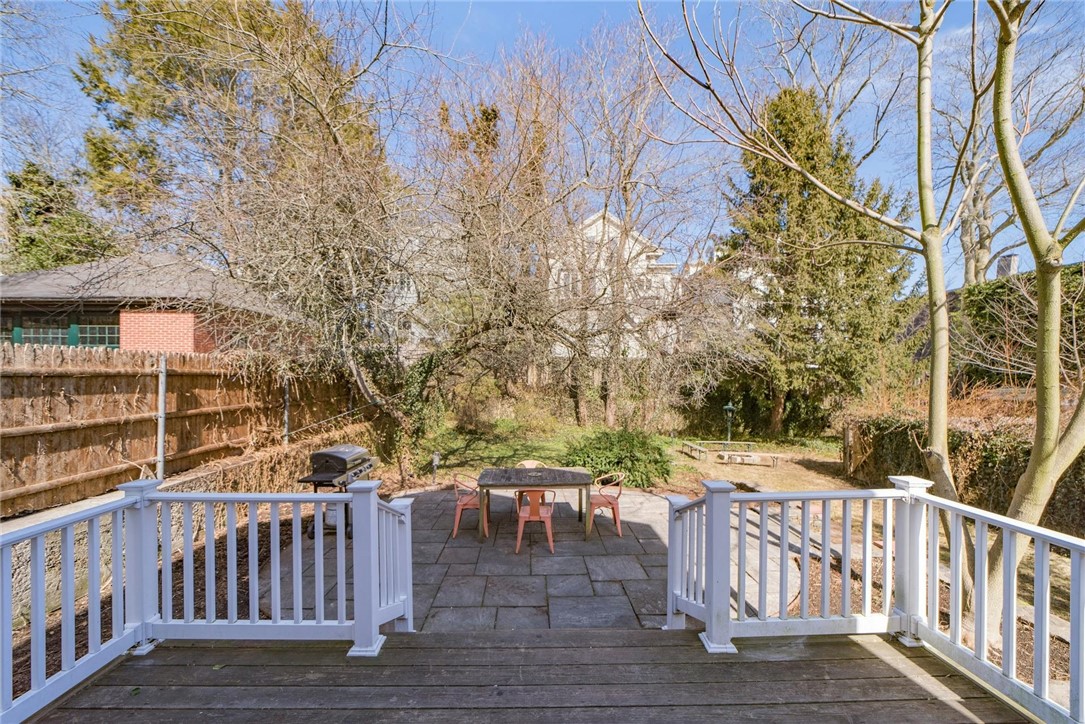 38 John Street Providence, RI 02906 - Photo 46 of 50