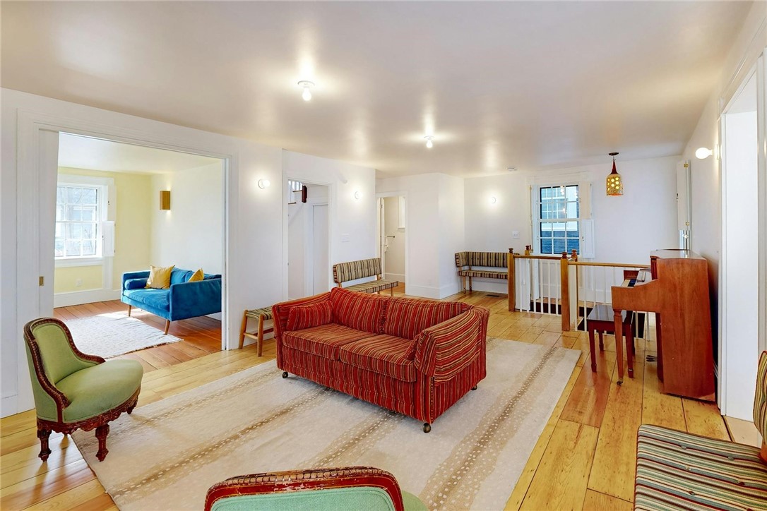 38 John Street Providence, RI 02906 - Photo 6 of 50