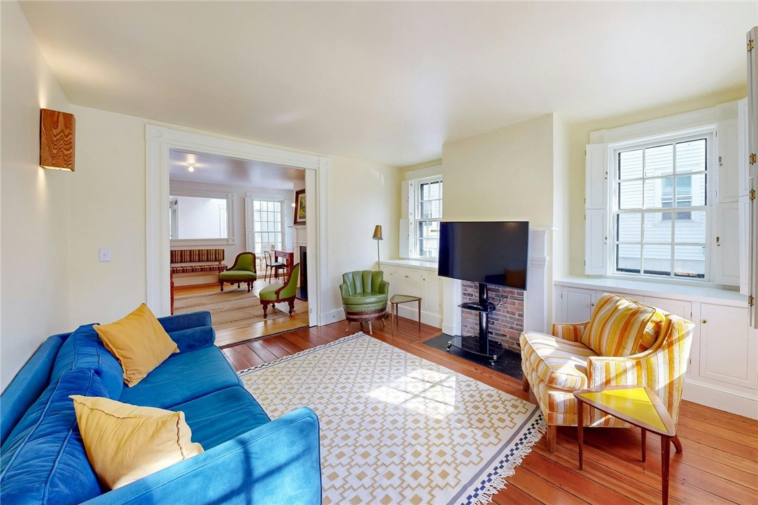 38 John Street Providence, RI 02906 - Photo 8 of 50