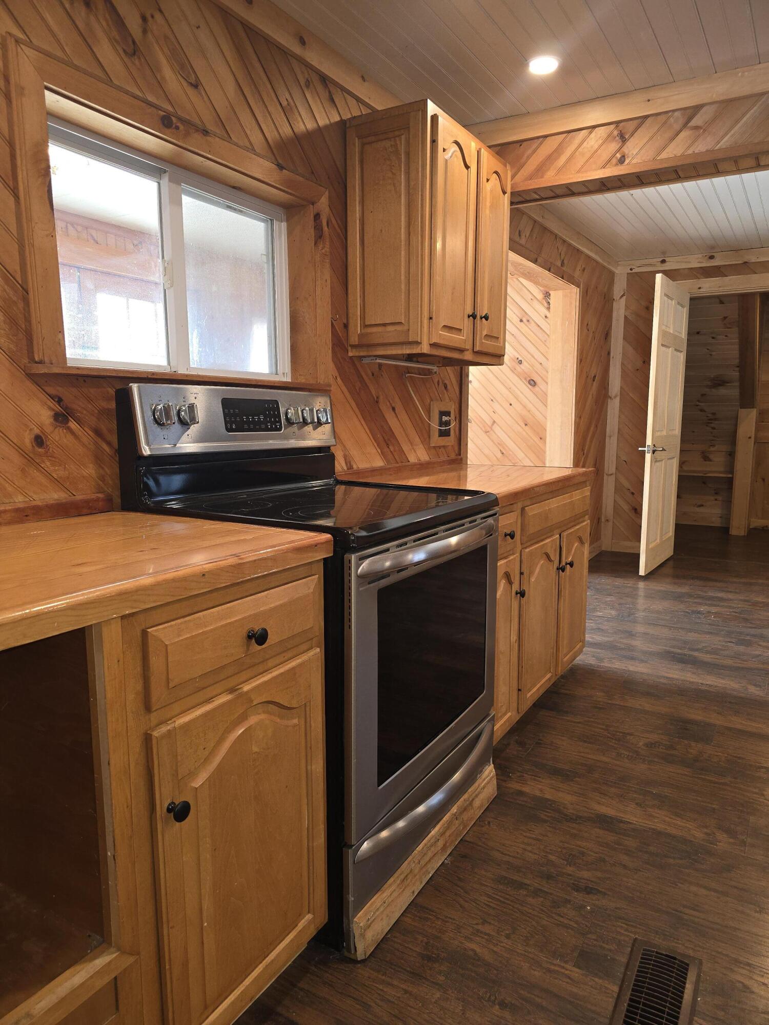 2015 New Vineyard Road New Vineyard, ME 04956 - Photo 9 of 51 18