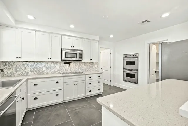 $5,000 | 711 Southwest 25th Place, Boynton Beach, FL 33435