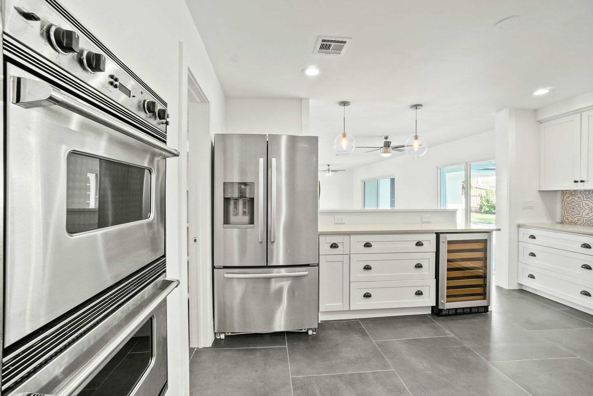 711 Southwest 25th Place Boynton Beach, FL 33435 - Photo 17 of 83 tempImage4nDeRt