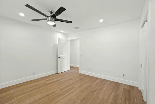 $5,000 | 711 Southwest 25th Place, Boynton Beach, FL 33435