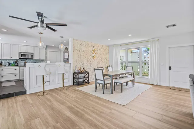 $5,000 | 711 Southwest 25th Place, Boynton Beach, FL 33435