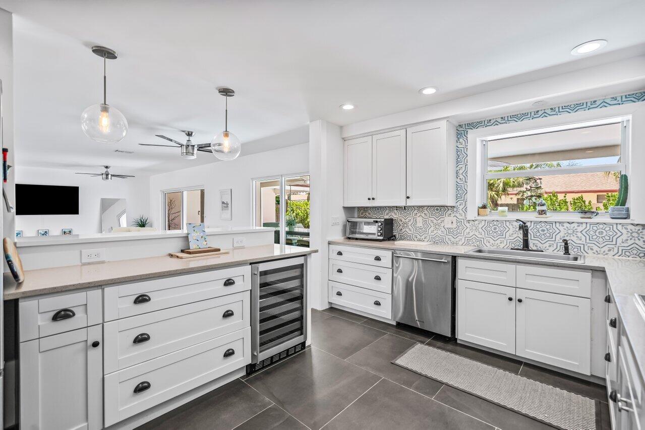 711 Southwest 25th Place Boynton Beach, FL 33435 - Photo 41 of 83 010-711Southwest25thPlace-BoyntonBeach-F