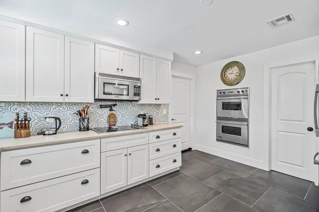 $5,000 | 711 Southwest 25th Place, Boynton Beach, FL 33435