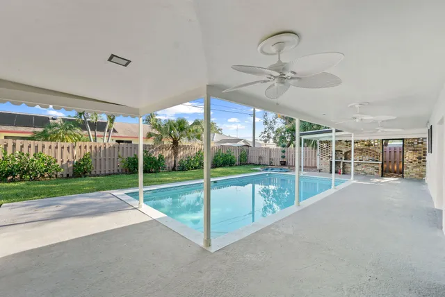 $5,000 | 711 Southwest 25th Place, Boynton Beach, FL 33435