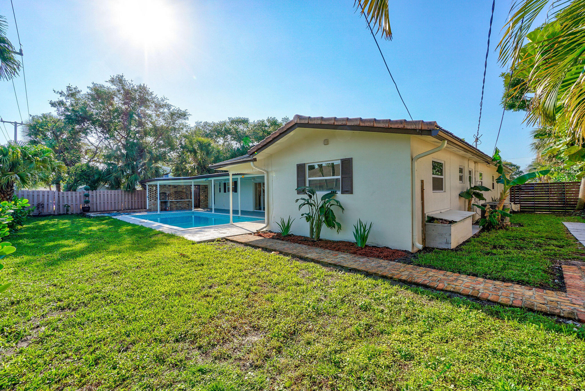 711 Southwest 25th Place Boynton Beach, FL 33435 - Photo 61 of 83 711SW25thPl_37