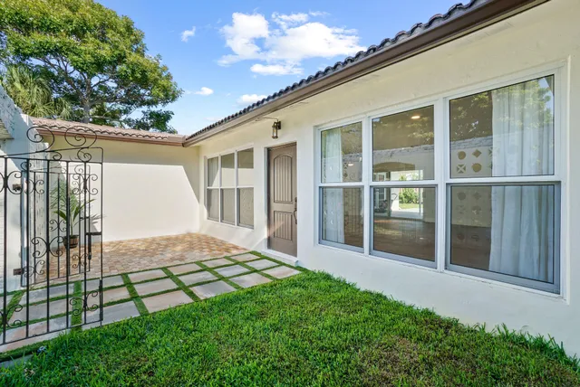 $5,000 | 711 Southwest 25th Place, Boynton Beach, FL 33435