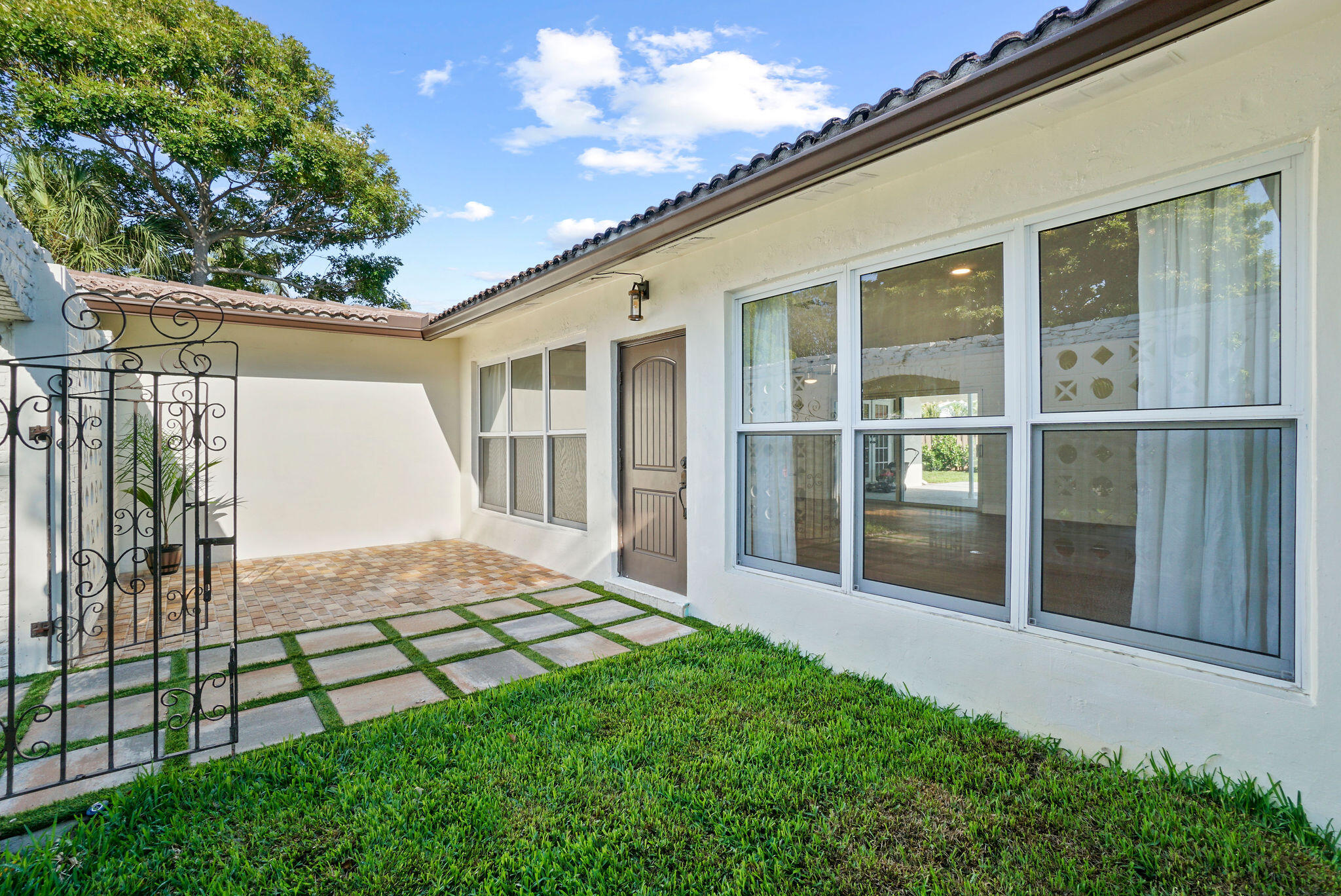 711 Southwest 25th Place Boynton Beach, FL 33435 - Photo 62 of 83 711SW25thPl_39