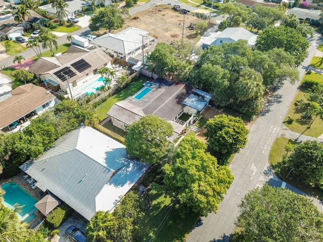 $5,000 | 711 Southwest 25th Place, Boynton Beach, FL 33435