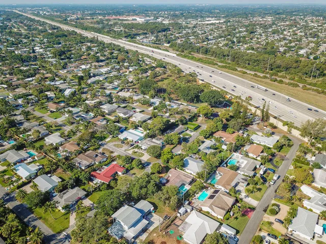 $5,000 | 711 Southwest 25th Place, Boynton Beach, FL 33435