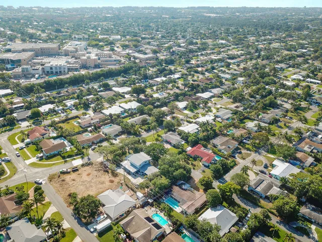 $5,000 | 711 Southwest 25th Place, Boynton Beach, FL 33435