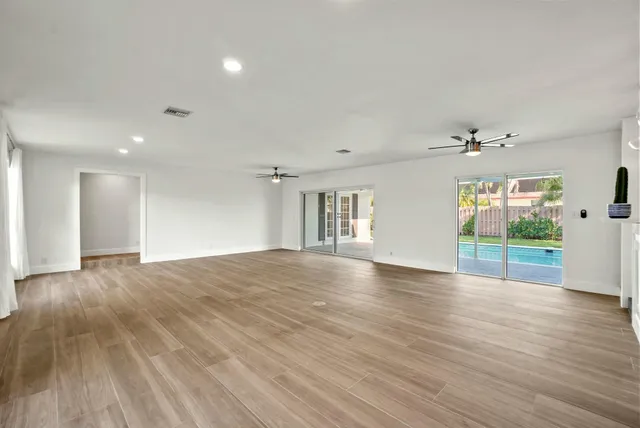 $5,000 | 711 Southwest 25th Place, Boynton Beach, FL 33435