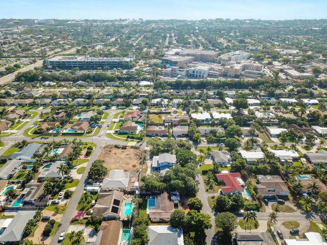 $5,000 | 711 Southwest 25th Place, Boynton Beach, FL 33435