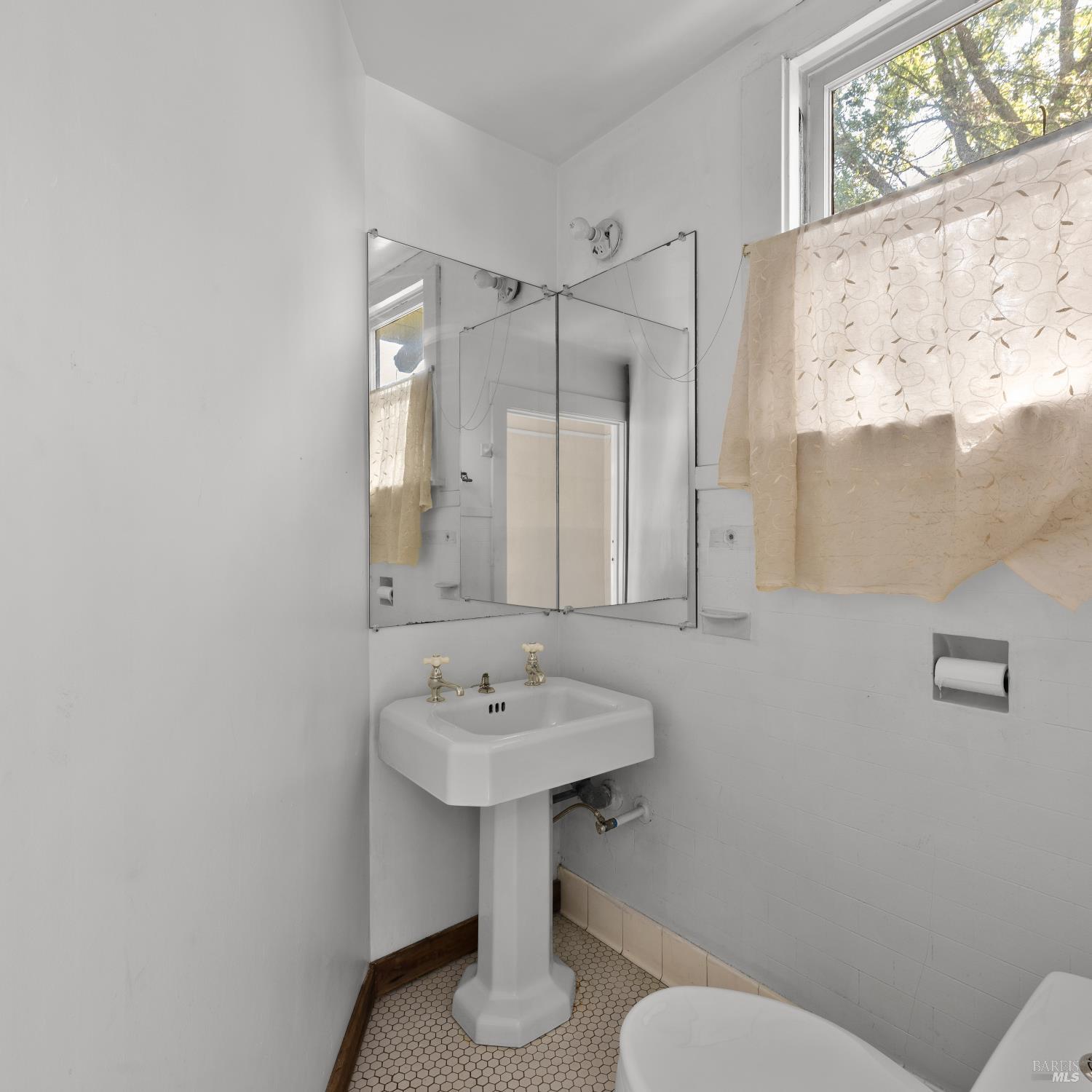 705 College Avenue Santa Rosa, CA 95404 - Photo 23 of 32