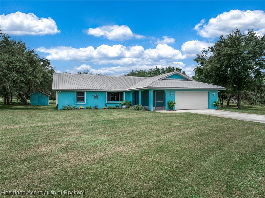 2287 Hartt Road Sebring, FL 33870 - Photo 1 of 30 Gallery Image 1