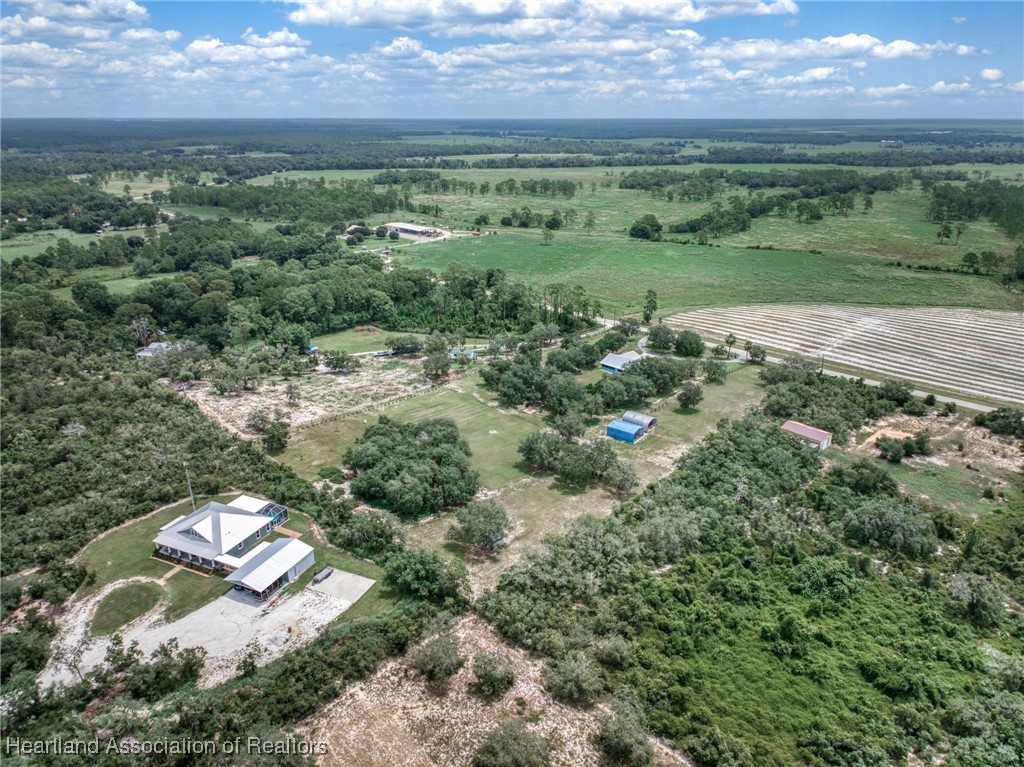 2287 Hartt Road Sebring, FL 33870 - Photo 3 of 30 Gallery Image 3