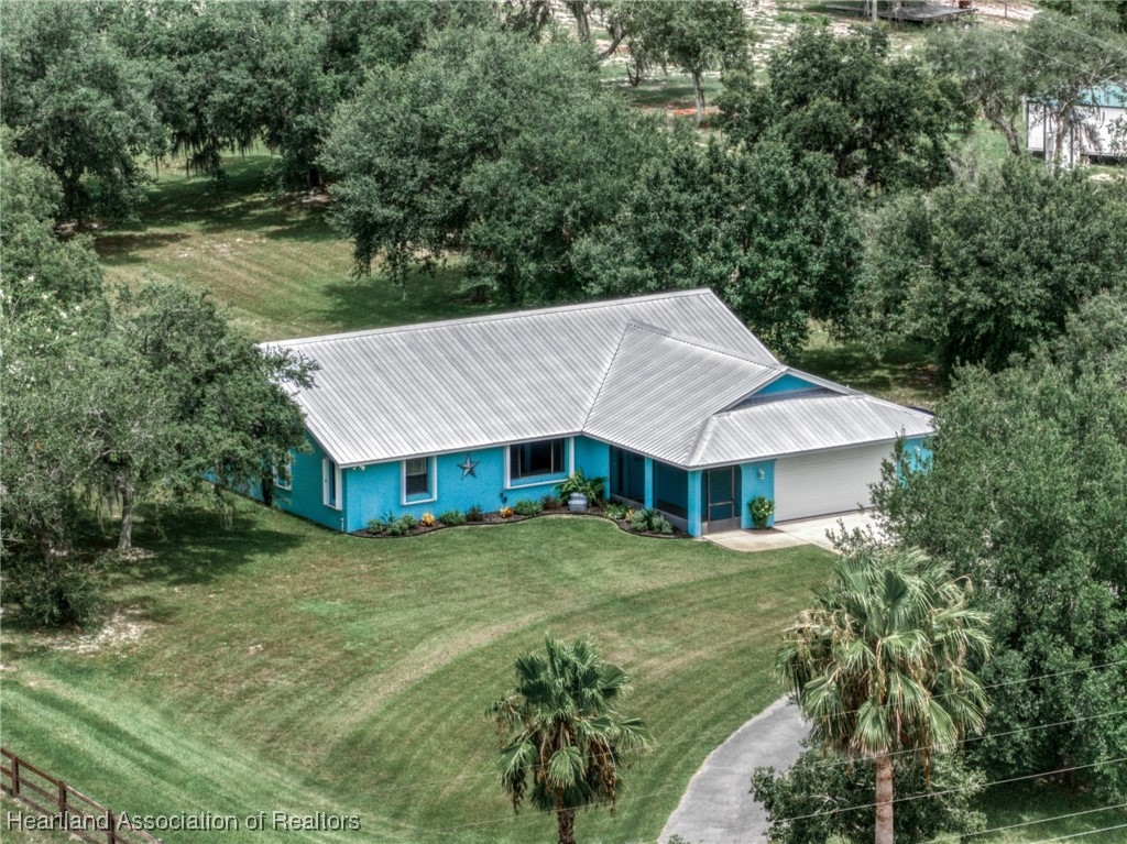 2287 Hartt Road Sebring, FL 33870 - Photo 6 of 30 Gallery Image 6