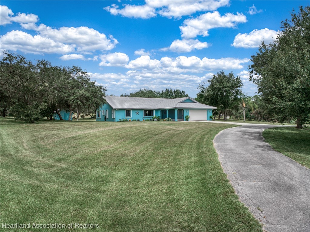 2287 Hartt Road Sebring, FL 33870 - Photo 7 of 30 Gallery Image 7