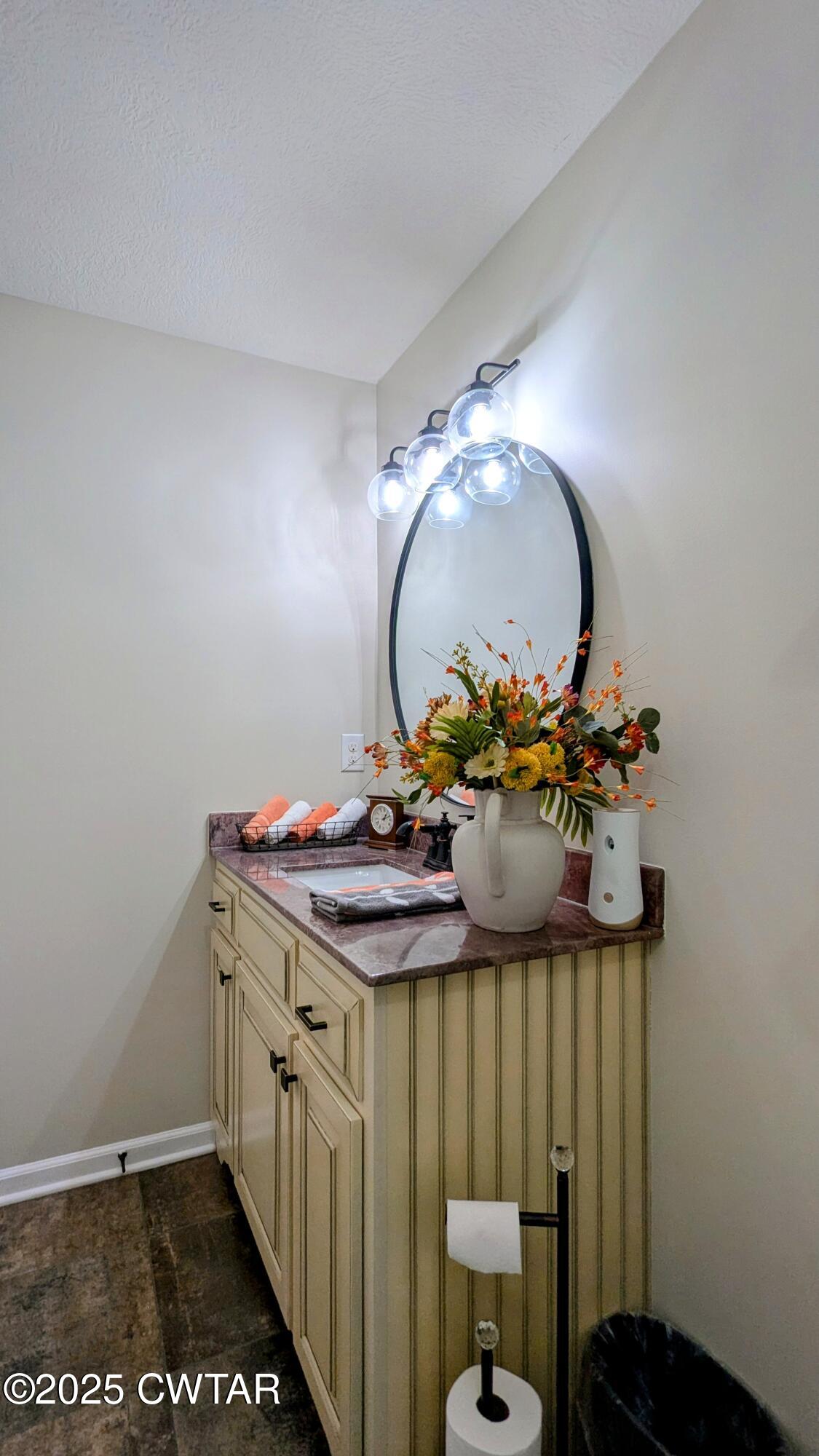 255 Ridgewood Drive Henderson, TN 38340 - Photo 13 of 25 a view of a balcony