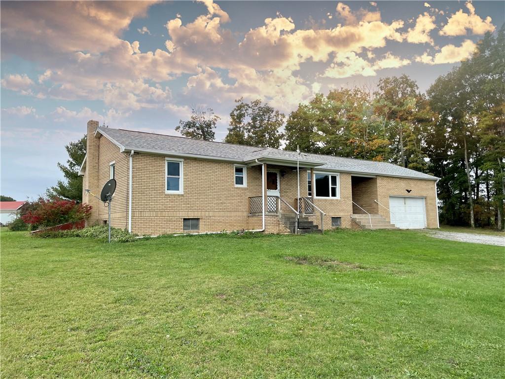 951 White Road Acme, PA 15610 - Photo 2 of 25 Gallery Image 2