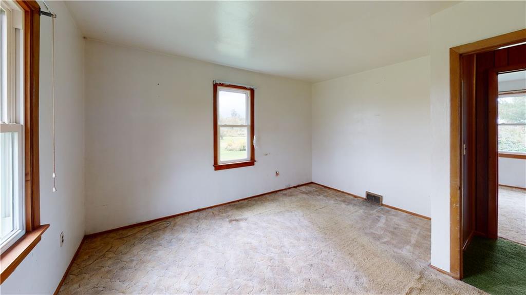 951 White Road Acme, PA 15610 - Photo 13 of 25 Gallery Image 13