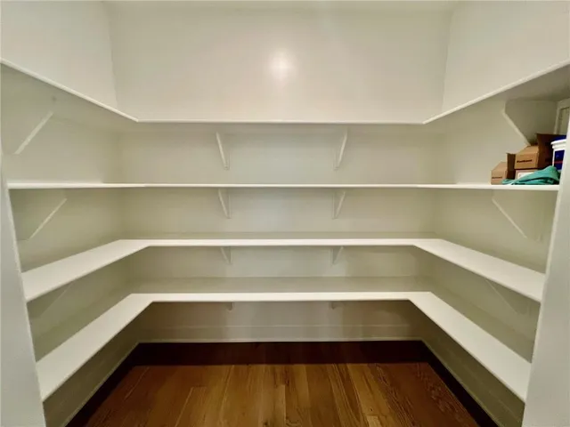 $559,900 | 2189 Heritage Court, Liberty, MO 64068