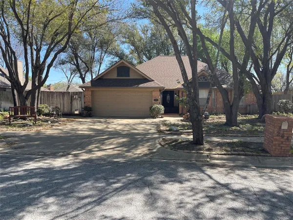 $399,000 | 204 Roy Lane, Keller, TX 76248