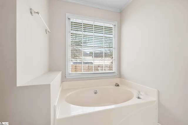 $325,000 | 100 Tearose Lane, Simpsonville, SC 29681