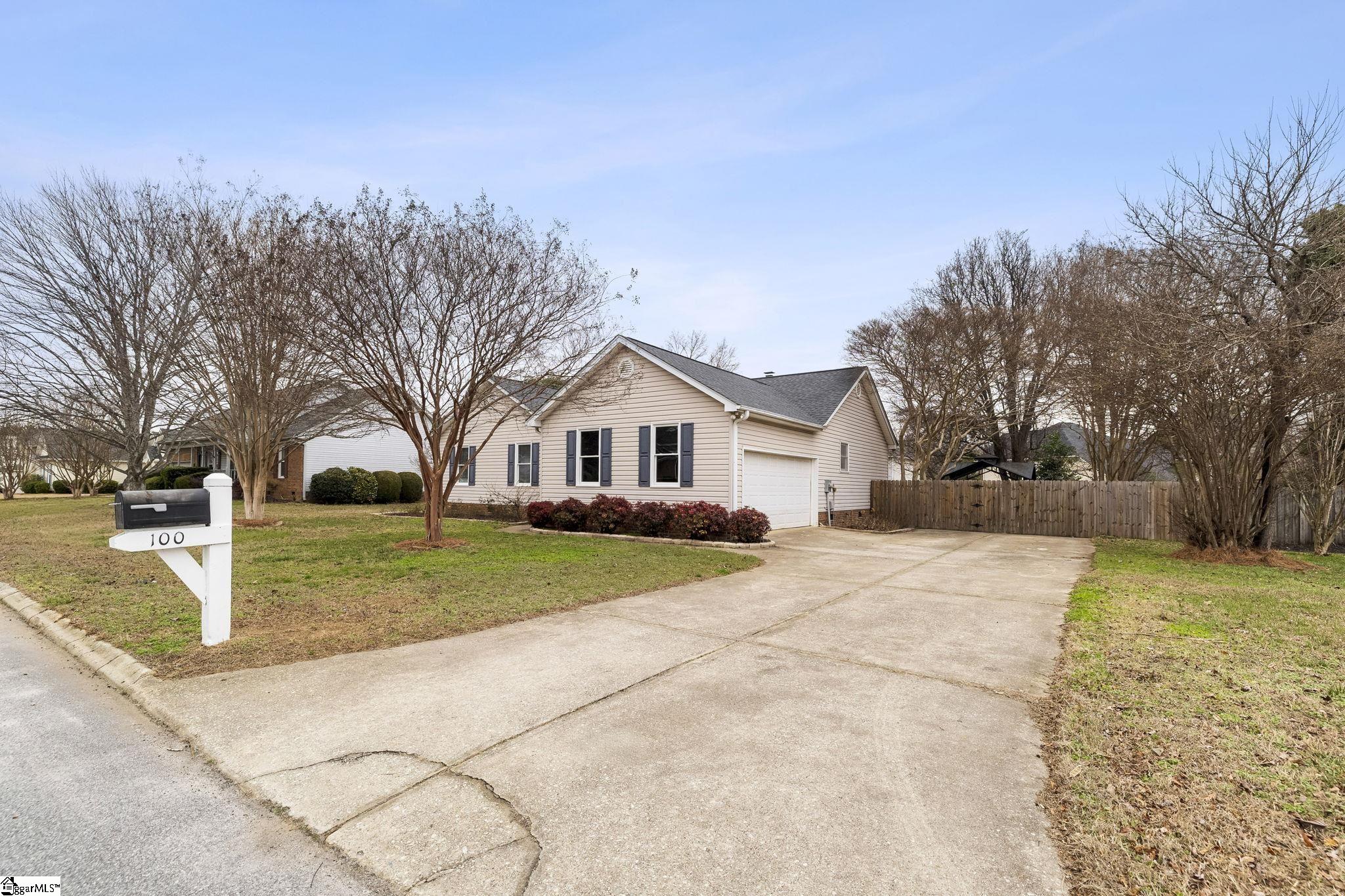 100 Tearose Lane Simpsonville, SC 29681 - Photo 3 of 41