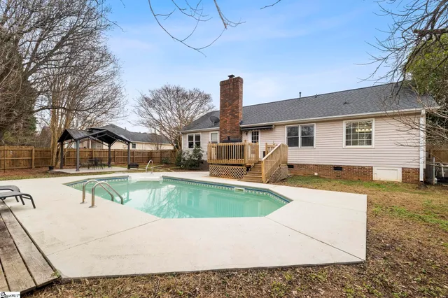 $325,000 | 100 Tearose Lane, Simpsonville, SC 29681