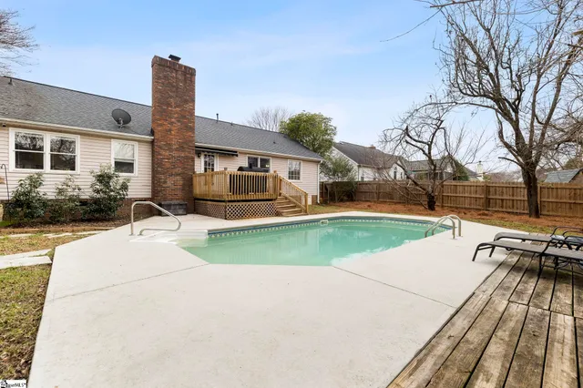 $325,000 | 100 Tearose Lane, Simpsonville, SC 29681