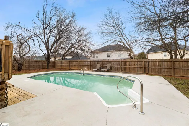 $325,000 | 100 Tearose Lane, Simpsonville, SC 29681