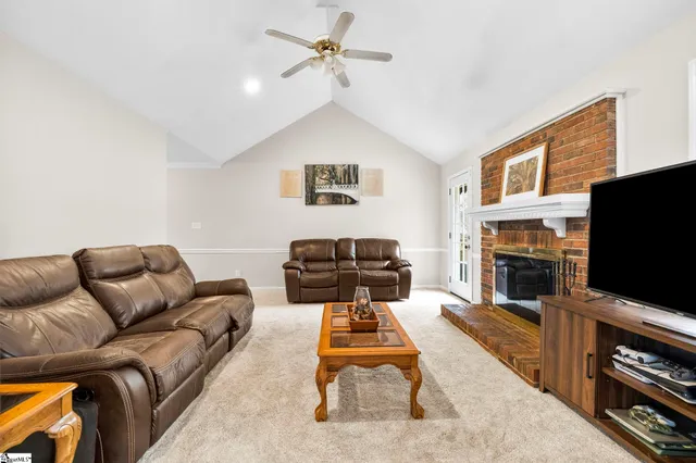 $325,000 | 100 Tearose Lane, Simpsonville, SC 29681