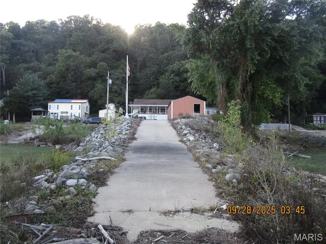 $107,000 | 754 Broadway, Kampsville, IL 62053