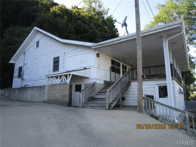 $107,000 | 754 Broadway, Kampsville, IL 62053