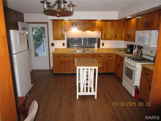 $107,000 | 754 Broadway, Kampsville, IL 62053