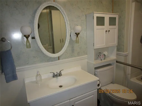 $106,500 | 754 Broadway, Kampsville, IL 62053