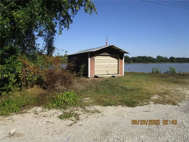 $107,000 | 754 Broadway, Kampsville, IL 62053