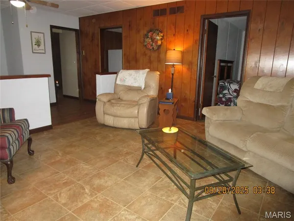 $106,500 | 754 Broadway, Kampsville, IL 62053