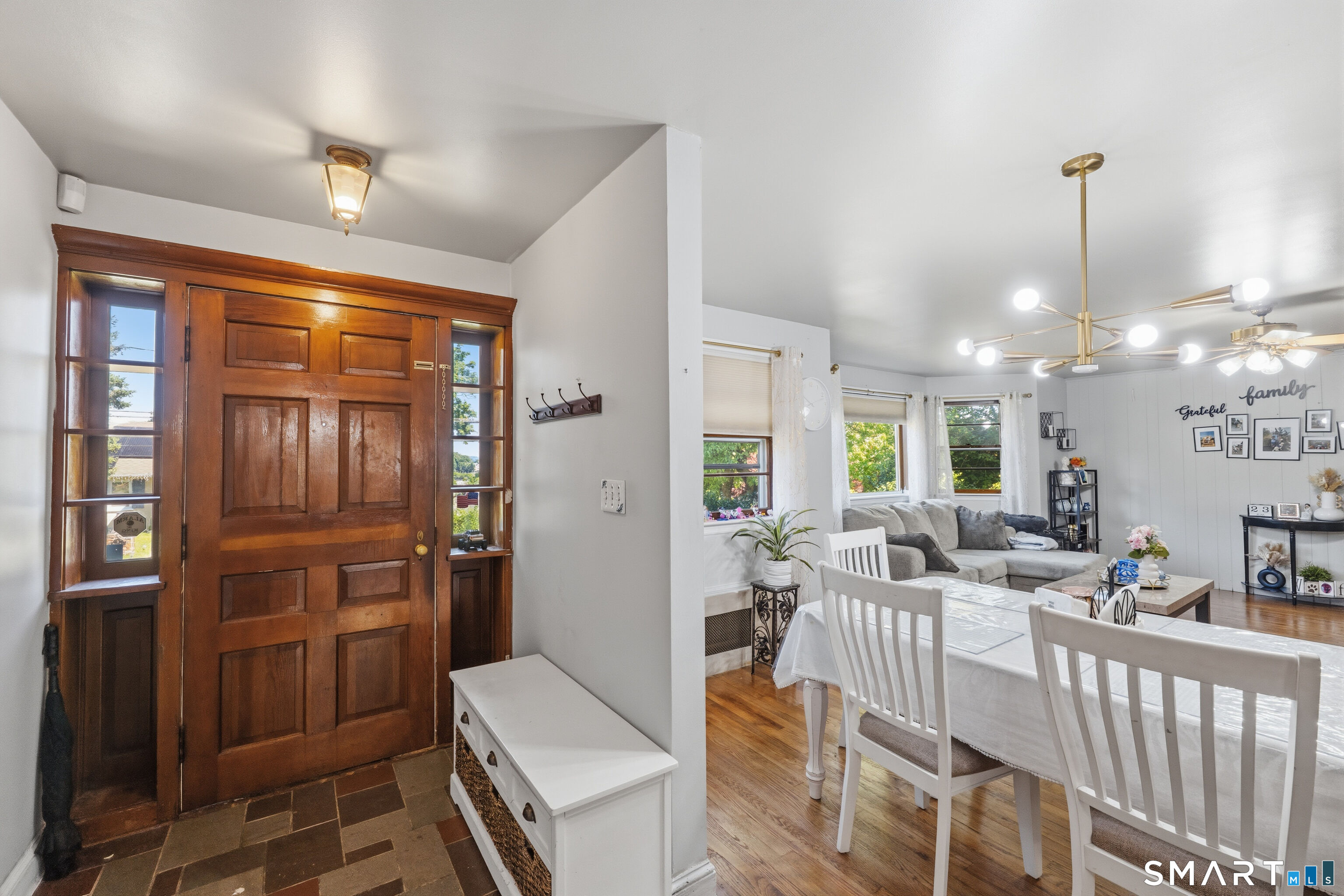 4 Francis Road Danbury, CT 06810 - Photo 7 of 36